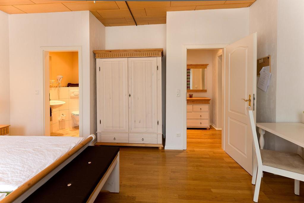 Hotel Zur Hessischen Schweiz Doernhagen Exterior foto
